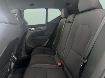 Volvo XC40 Recharge 69kWh Core (231 ps) - 19IN ALLOYS - BLUETOOTH - CRUISE