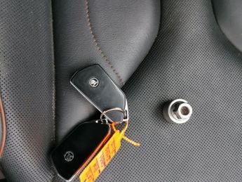 Skoda Enyaq 62kWh 60 (DC120kW) (179 ps) - SMARTLINK - REVERSE CAM - NAV