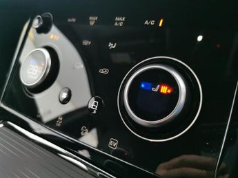 Land Rover Range Rover Evoque 1.5 P300e 12.2kWh R-Dynamic S Plug-in 4WD (309 ps) - REVERSE CAM