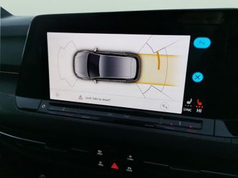 Volkswagen Golf 2.0 TDI GTD DSG (200 ps) - HEATED STEERING - BLUETOOTH - DIGITAL