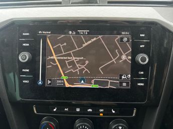 Volkswagen Passat 1.5 TSI EVO SEL DSG (150 ps) - PADDLE SHIFT - PARK SENSORS - 17I