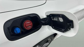 Mercedes-Benz C Class 2.0 C300d AMG Line (Premium) Cabriolet G-Tronic+ (245 ps) - SELF