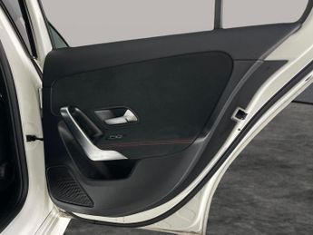 Mercedes-Benz A Class 2.0 A200d AMG Line 8G-DCT (150 ps) - HEATED SEATS - COMFORT PACK