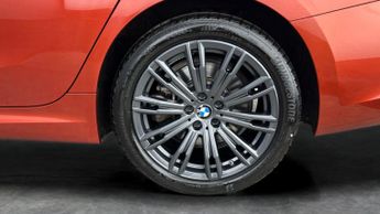 BMW 3 Series 2.0 330e 12kWh M Sport Plug-in (292 ps) - PERFORMANCE CONTROL