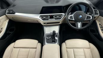 BMW 3 Series 2.0 330e 12kWh M Sport Plug-in (292 ps) - PERFORMANCE CONTROL