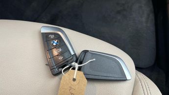 BMW 3 Series 2.0 330e 12kWh M Sport Plug-in (292 ps) - PERFORMANCE CONTROL