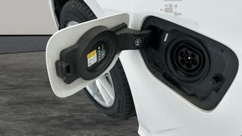 BMW 3 Series 2.0 330e 12kWh SE Pro Plug-in (292 ps) - BLUETOOTH - CRUISE - DR