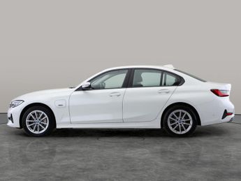 BMW 3 Series 2.0 330e 12kWh SE Pro Plug-in (292 ps) - BLUETOOTH - CRUISE - DR