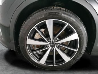 Polestar Polestar 2 Single Motor 69kWh Standard Range Fastback FWD (231 ps) - NAV