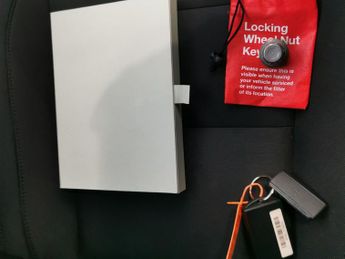 Polestar Polestar 2 Single Motor 69kWh Standard Range Fastback FWD (231 ps) - NAV