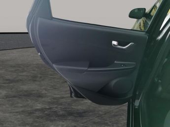 Hyundai Kona 64kWh Premium (10.5kW Charger) (204 ps) - NAV - HEATED SEATS