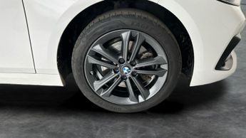 BMW 1 Series 1.5 118i Sport (LCP) DCT (136 ps) - DRIVING MODES - AIR CON - KE