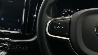 Volvo XC60 2.0 T4 Edition (190 ps) - LANE DEPARTURE  - BLUETOOTH - PRIVACY 