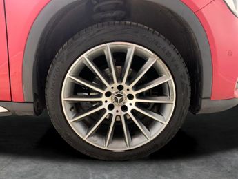 Mercedes-Benz GLA 1.6 GLA180 AMG Line Edition 7G-DCT (122 ps) - KEYLESS-GO - BLUET