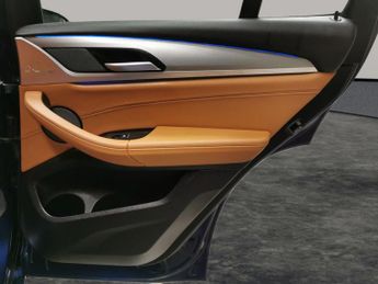 BMW X3 2.0 30e 12kWh M Sport Plug-in xDrive (292 ps) - WIRELESS CHARGER