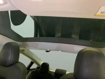 Tesla Model 3 (Dual Motor) Long Range 4WDE (346 ps) - PARK ASSIST - LED - REVE