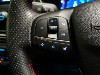 Ford Kuga 2.5 EcoBoost Duratec 14.4kWh ST-Line Plug-in CVT (225 ps) - CRUI