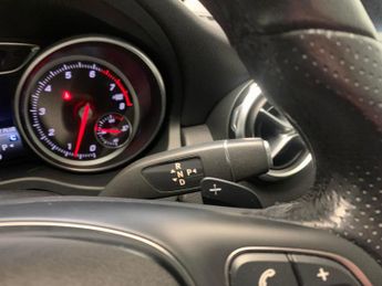 Mercedes-Benz GLA 1.6 GLA180 Urban Edition 7G-DCT (122 ps) - KEYLESS-GO - BLUETOOT