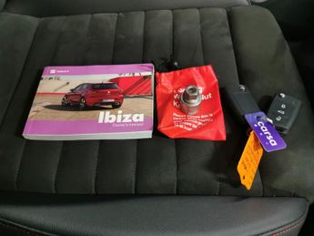 Seat Ibiza 1.0 TSI FR Sport DSG (110 ps) - KEYLESS ENTRY - LED - NAV