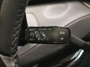 Skoda Enyaq 62kWh 60 (DC120kW) (179 ps) - REVERSE CAM - SMARTLINK - NAV