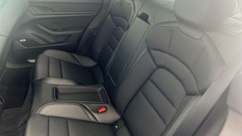 Porsche Taycan Performance Plus 93.4kWh 4S 4WD (571 ps) - ADJUSTABLE SUSPENSION