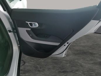 Polestar Polestar 2 Single Motor 69kWh Standard Range Fastback FWD (231 ps) - NAV