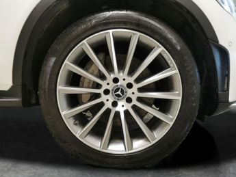 Mercedes-Benz GLC 2.0 GLC300d AMG Line (Premium) G-Tronic+ 4MATIC (245 ps) - HEATE