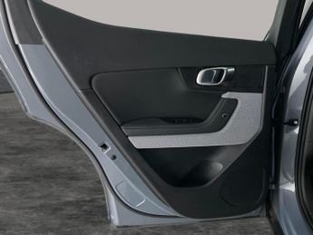 Polestar Polestar 2 Single Motor 69kWh Standard Range Fastback FWD (231 ps) - NAV