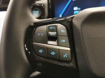 Ford Puma Gen-e Standard Range 43kWh Select (168 ps) - REVERSE CAM - NAV - HEATE