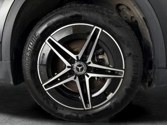 Mercedes-Benz EQA EQA 250+ 70.5kWh AMG Line (190 ps) - HEATED SEATS - NAV - MIRROR