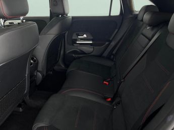 Mercedes-Benz EQA EQA 250+ 70.5kWh AMG Line (190 ps) - HEATED SEATS - NAV - MIRROR