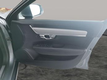Volvo V90 2.0 T4 GPF Momentum (190 ps) - SENSUS SAT NAV - KEYLESS ENTRY - 