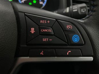 Nissan Leaf 39kWh Tekna (150 ps) - KEYLESS ENTRY - 360 CAM - LED