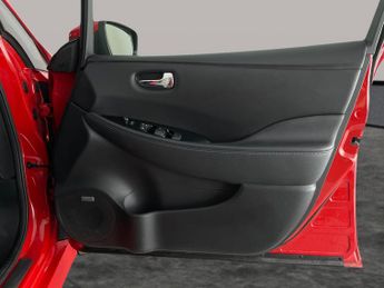 Nissan Leaf 39kWh Tekna (150 ps) - KEYLESS ENTRY - 360 CAM - LED