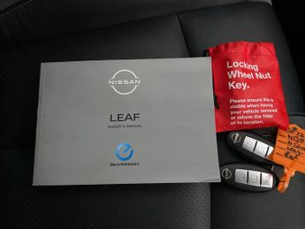 Nissan Leaf 39kWh Tekna (150 ps) - KEYLESS ENTRY - 360 CAM - LED