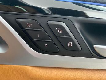 BMW iX3 80kWh Premier Edition (286 ps) - LEATHER - HEATED SEATS - NAV