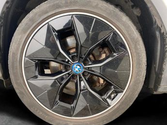 BMW iX3 80kWh Premier Edition (286 ps) - LEATHER - HEATED SEATS - NAV