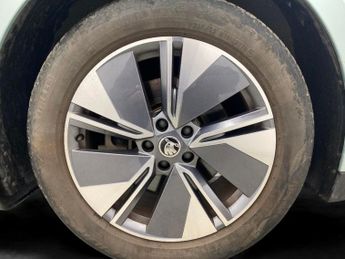 Skoda Enyaq 62kWh 60 (179 ps) - WIFI - BLUETOOTH - CRUISE