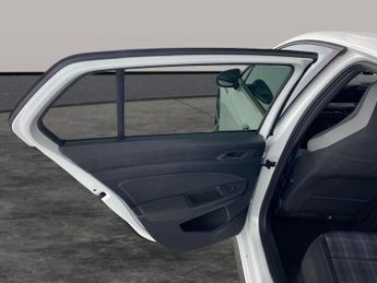 Volkswagen Golf 2.0 TDI GTD DSG (200 ps) - PADDLE SHIFT - SPORTS SEATS - PRIVACY