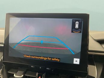 Toyota Corolla 1.8 VVT-h Design CVT (140 ps) - ACTIVE LANE ASSIST - KEYLESS ENT