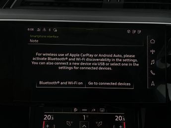 Audi e-tron 55 Technik quattro 95kWh (11kW Charger) (408 ps) - LED - REVERSE