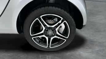 Smart Fortwo 17.6kWh Pulse Premium Coupe (22kW Charger) (82 ps) - BLUETOOTH -