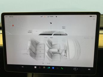 Tesla Model Y (Dual Motor) Long Range 4WDE (384 bhp) - HEATED STEERING - WIFI