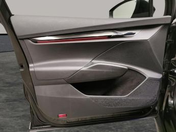 Skoda Enyaq 62kWh 60 (179 ps) - CONVENIENCE PACK - LED - SMARTLINK