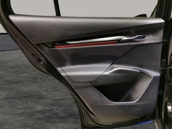 Skoda Enyaq 62kWh 60 (179 ps) - CONVENIENCE PACK - LED - SMARTLINK