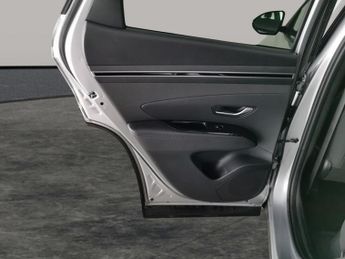 Hyundai Tucson 1.6 h T-GDi SE Connect (230 ps) - CRUISE - CLIMATE CONTROL - PAR