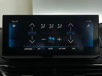 Peugeot 3008 1.5 BlueHDi Allure Premium EAT (130 ps) - LED - REVERSE CAM - NA