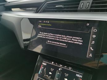 Audi e-tron 50 Technik quattro 71.2kWh (11kW Charger) (313 ps) - KEYLESS ENT