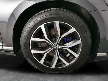 Volkswagen Passat 1.4 TSI 13kWh GTE Plug-in DSG (218 ps) - HEATED SEATS - NAV - BL