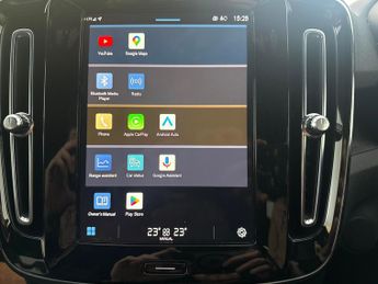 Volvo XC40 Recharge 69kWh Core (231 ps) - 19IN ALLOYS - BLUETOOTH - CRUISE